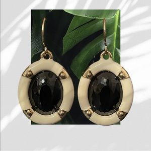 Vintage Black Jewel And Ivory Enamel Gold Colored Earrings 1980s 1”x.75”